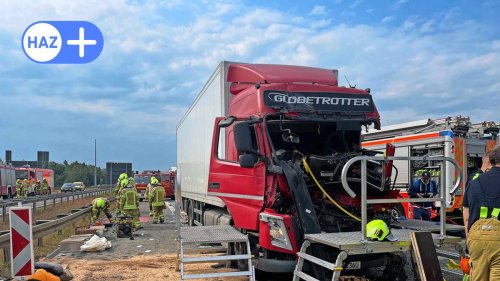 Schwerer Unfall auf der A7: Strecke in Richtung Hamburg gesperrt –
