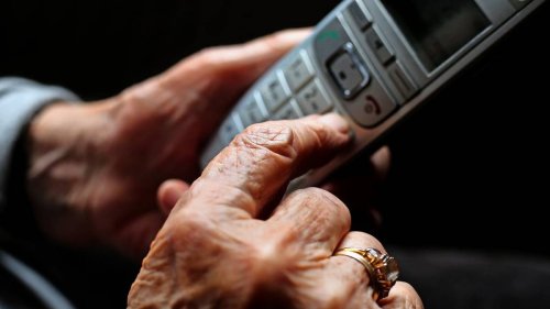 Schockanrufe bei Seniorinnen: Polizei nimmt zwei Verdächtige fest
