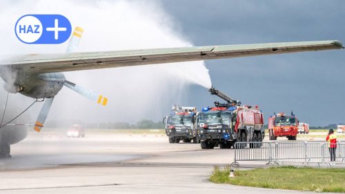 Flughafen Hannover: Feuerwehr und Rettungsdienst proben Ernstfall