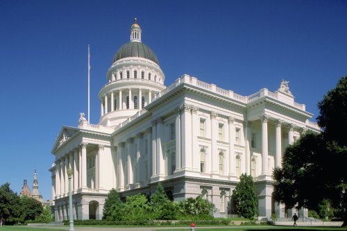 California takes steps to lure companies away from red states