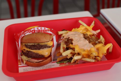 In-N-Out is America's favorite burger chain restaurant, survey says