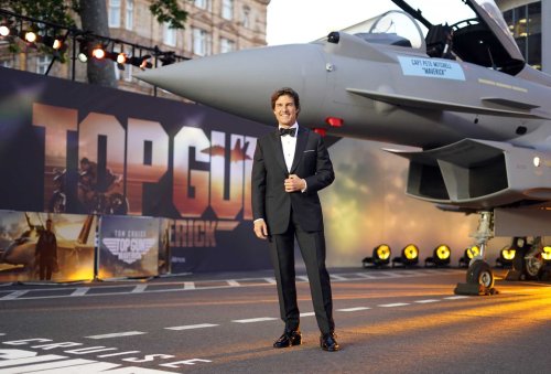 top-gun-and-tom-cruise-return-to-the-danger-zone-flipboard