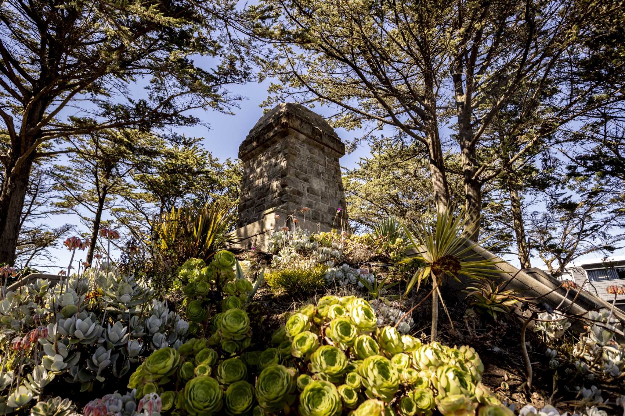 This San Francisco peak is missing its crowning statue. Is it better that way?