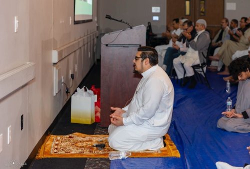 Young Muslims throughout Houston are opting for 'mom and pop' mosque alternatives