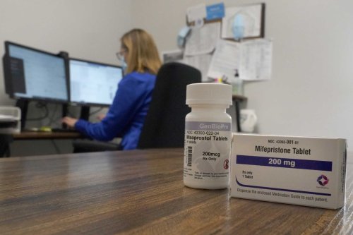More Texans turn to abortion pills by mail, with legality uncertain