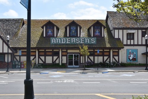 Demolition proposed for legendary Calif. roadside stop Pea Soup Andersen's