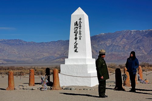 Signs to police 'negative' history went up at Manzanar. Historians are nervous.