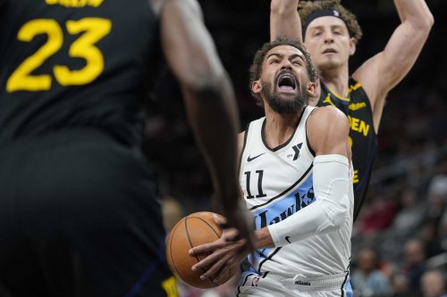 Minus Steph Curry, Warriors’ rally falls short against Trae Young’s Hawks