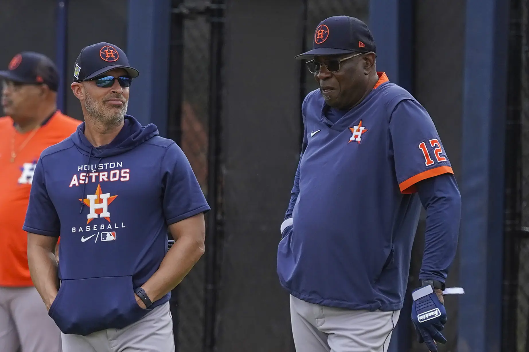 Dusty Baker hopes to have bench coach Joe Espada back on Astros' staff |  Flipboard