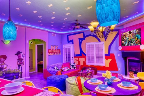 toy story airbnb toy story airbnb