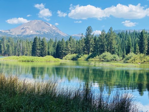 I'm furious no one told me until now to visit Lassen Volcanic National Park