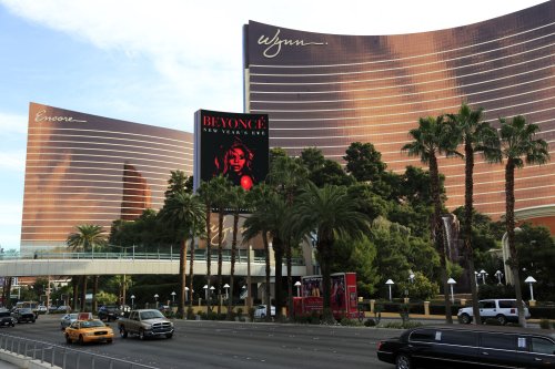 'Unhinged behavior': Vicious fight between 2 Las Vegas Strip hotels goes public