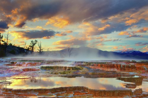 Fans of America's national parks use thirst traps to drive awareness