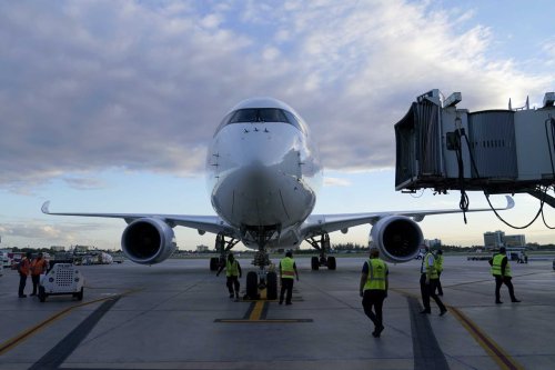 Lufthansa, United, Delta cancel flights over Christmas