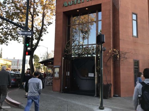 Oakland’s famed Italian restaurant Oliveto is open again — for now