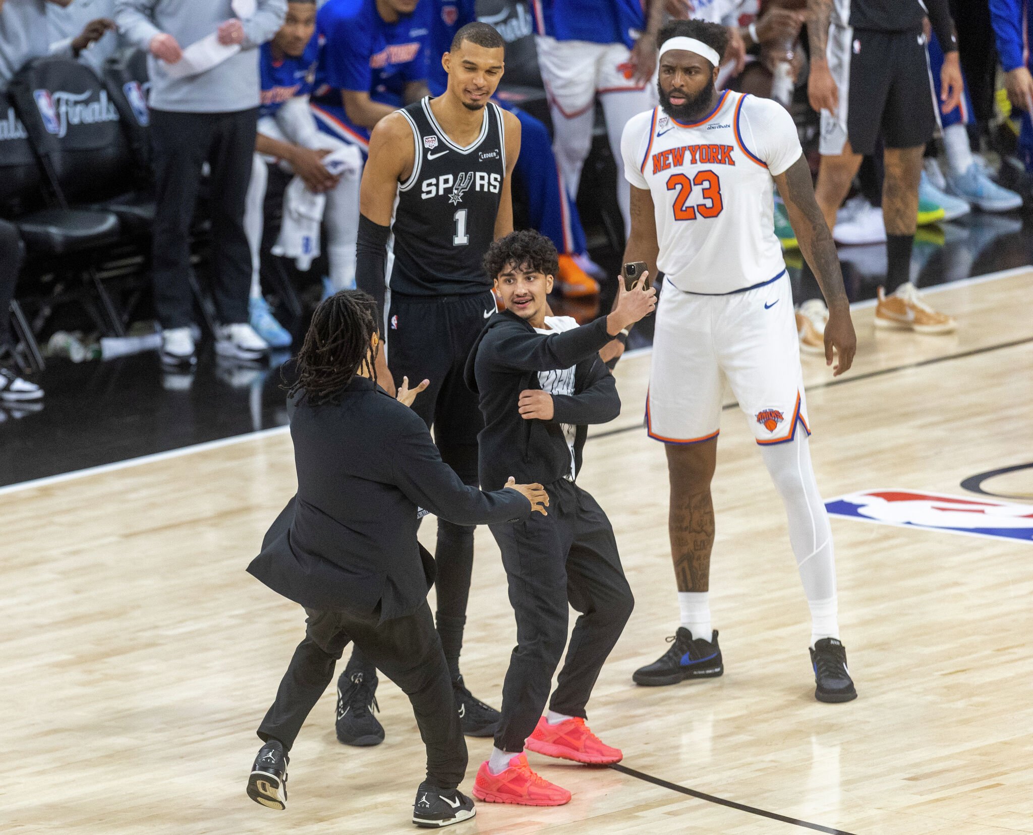 Texas teen who disrupted Spurs-Knicks NBA Finals game says he would do it again