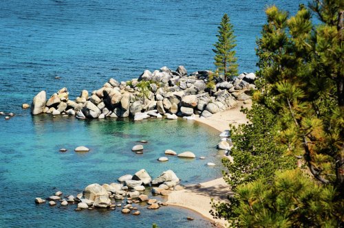 South Lake Tahoe and Truckee to implement plastic water bottle ban