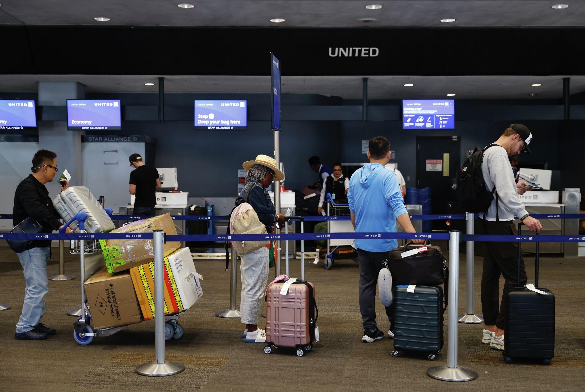 United employee at SFO threatens to call ICE on Mexican American passenger: ‘You don’t act like a citizen’