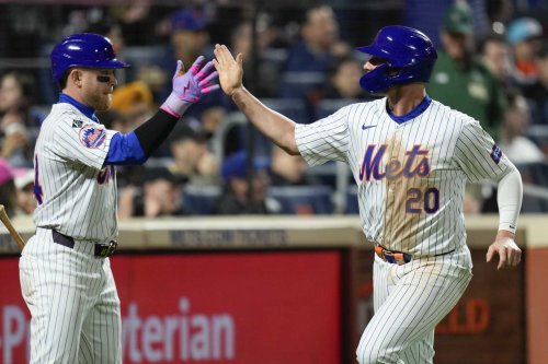 Mets rally in 7th and score the go-ahead run on a balk for a 3-1 victory over the Pirates
