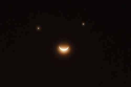 Alignment will make a rare cosmic grin appear in the sky