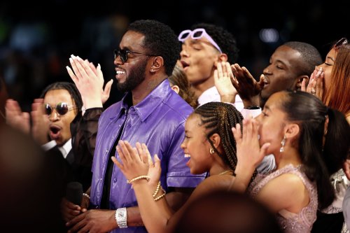 Diddy invites CT students onstage at the Billboard Music Awards