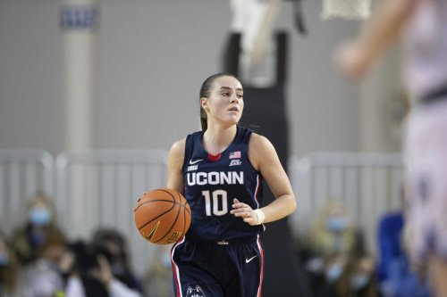 Why talk with UConn women’s basketball coach Geno Auriemma has Nika Mühl thinking about offense
