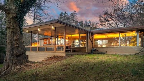 Midcentury Connecticut Home Designed by Frank Lloyd Wright Protege Is Listed for $700K