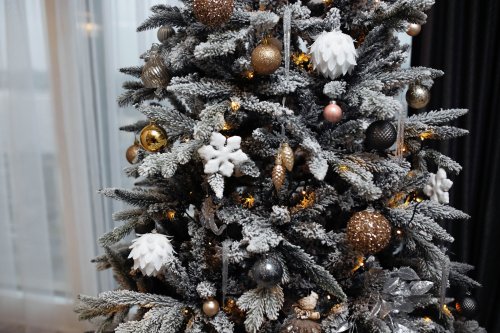 This Old-Fashioned Tree Decorating Method Is Trending Again