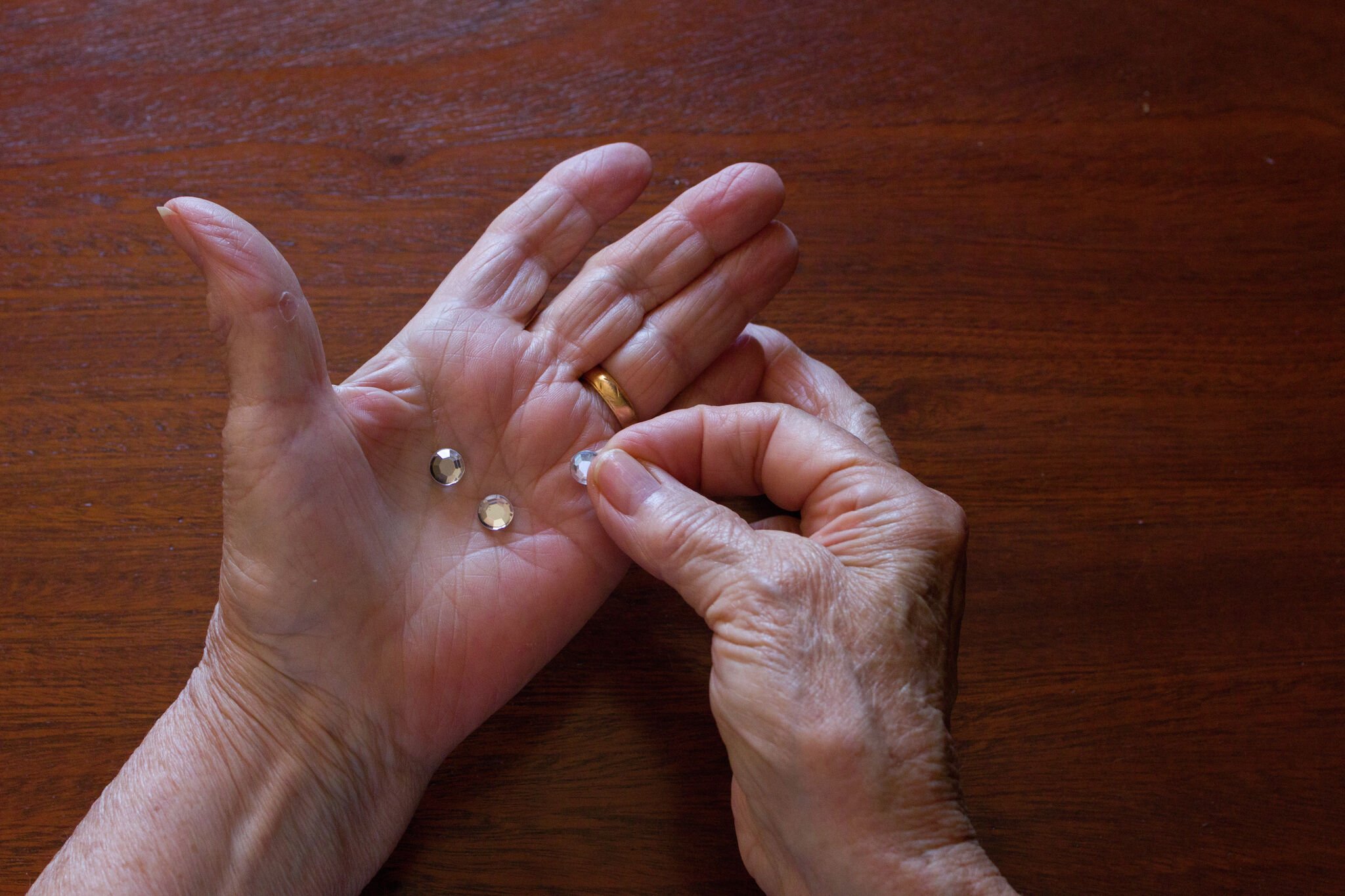 Fake feds ran gold, jewelry scam targeting seniors in North Texas