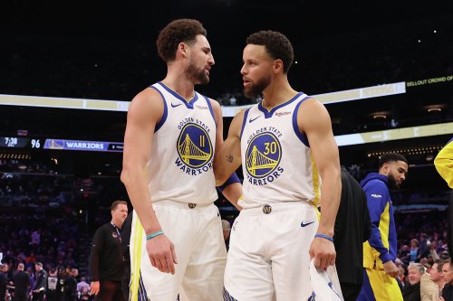 Warriors' Klay Thompson steals a title from Steph Curry on season's last day