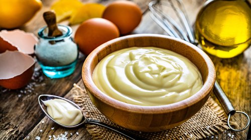 Is Mayonnaise Good For Your Hair? Here’s The Truth 2023