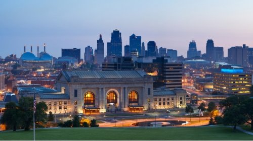 Where To Buy CBD Oil In Kansas City 2023 – CBD Legality & Buying Guide