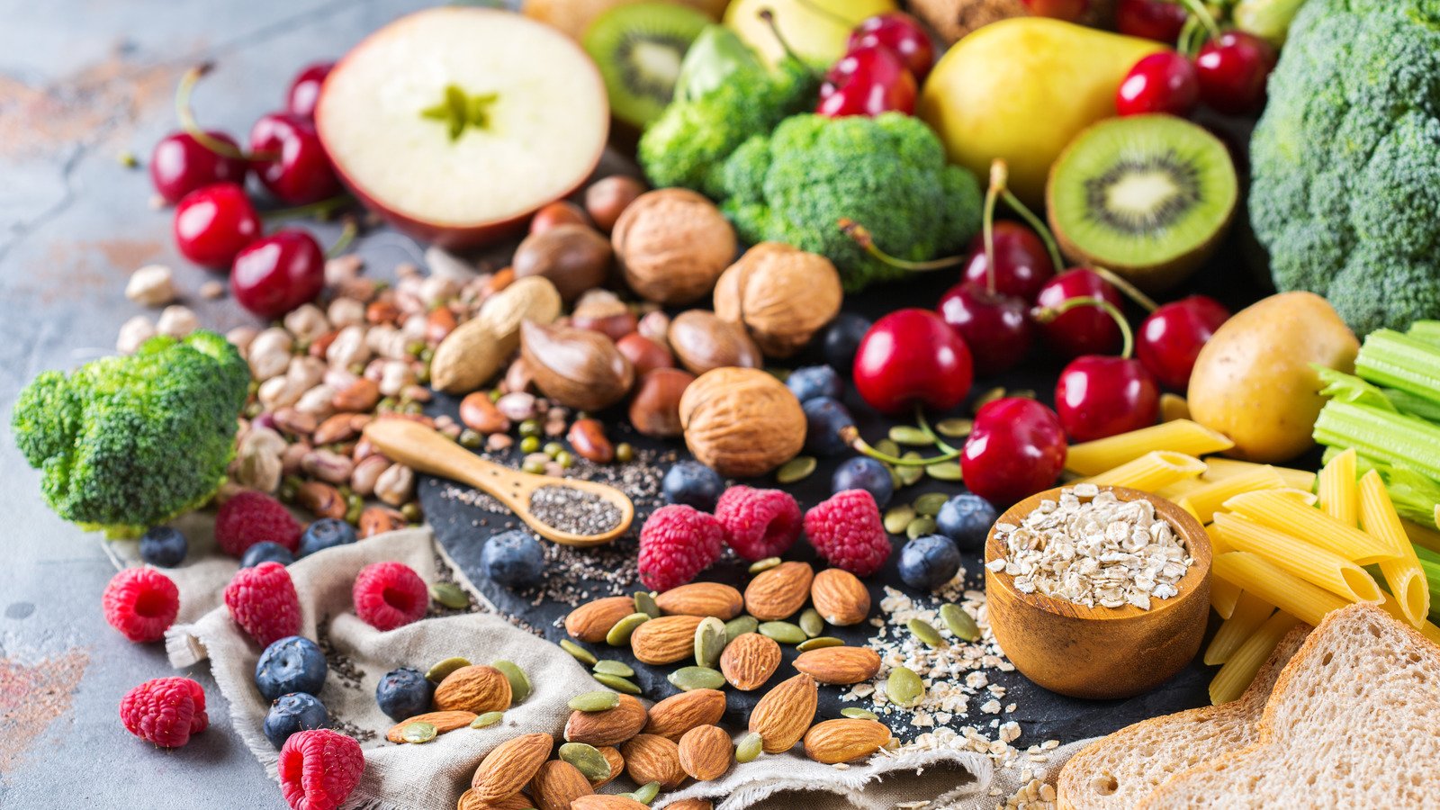 This Is How Much Fiber You Really Need To Eat Every Day - Health Digest