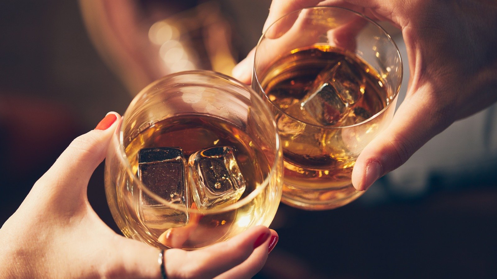 When You Drink Whiskey Daily, This Is What You're Really Doing To Your Body