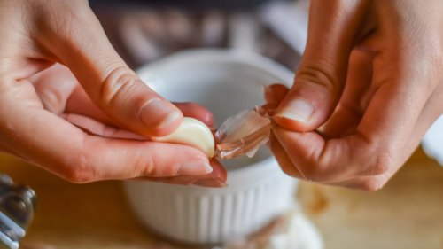 Avoid Eating Garlic At All Costs If You Have This Medical Condition