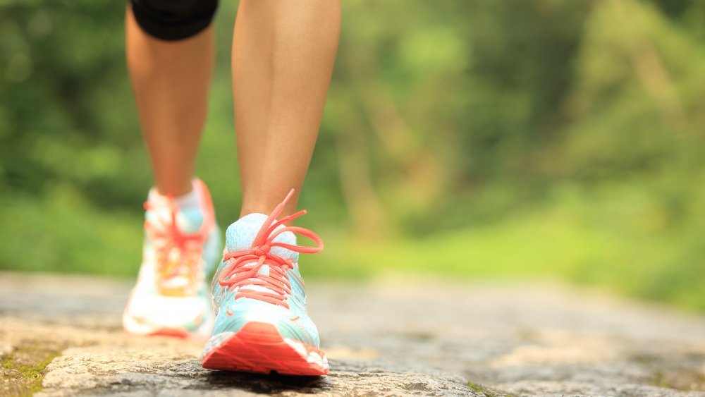 The Real Reason Your Legs Itch When You Go On A Run