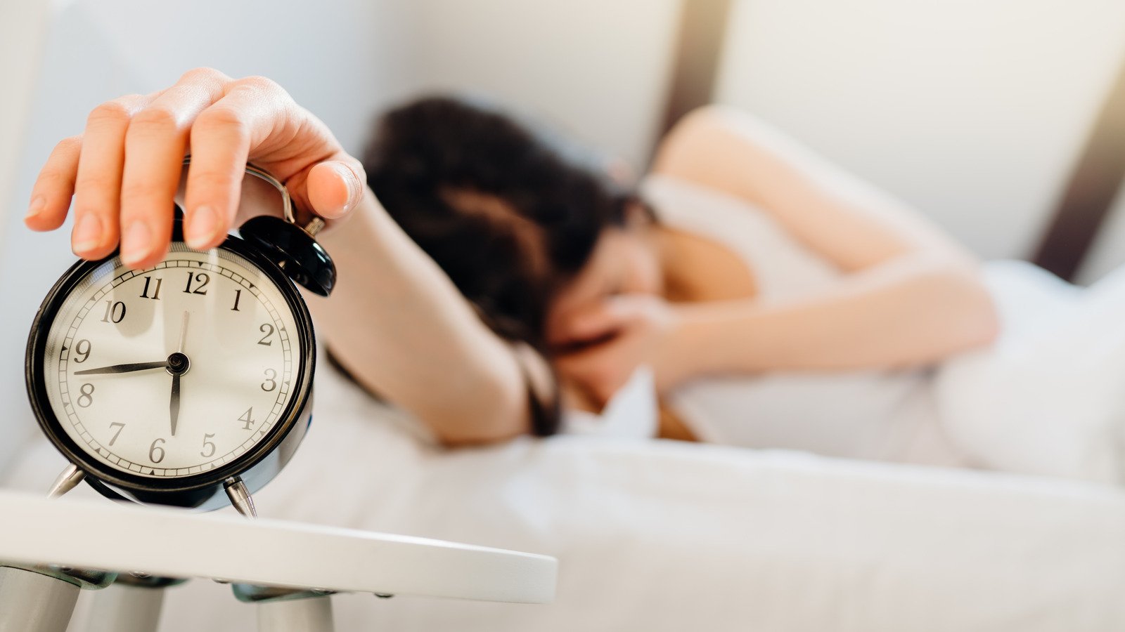 What Really Happens When You Stop Taking Melatonin - Health Digest