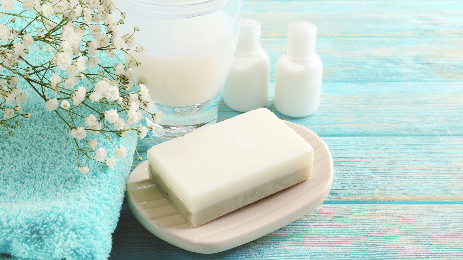 Is It Okay To Wash Your Face With Bar Soap? - Health Digest