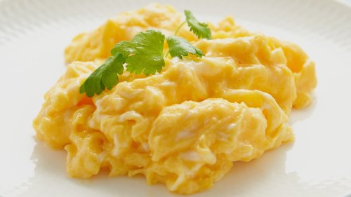 The Unexpected Benefit Of Scrambled Eggs When You Have A Sore Throat