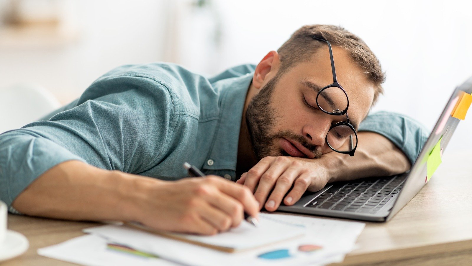 Here's What You Should Do When You Didn't Get Enough Sleep Last Night - Health Digest