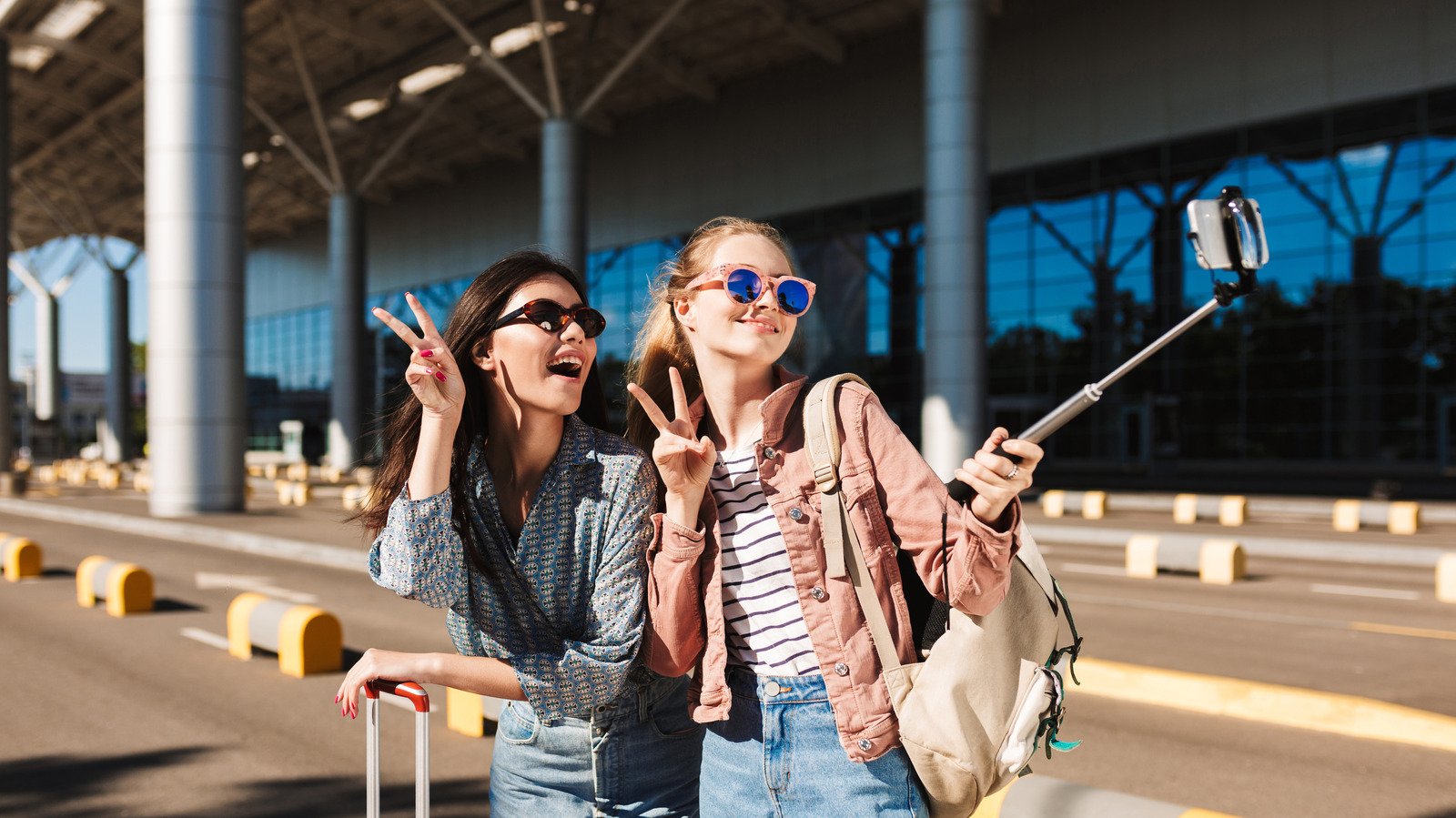 You Should Start Wearing Sunglasses At The Airport. Here's Why. - Health Digest