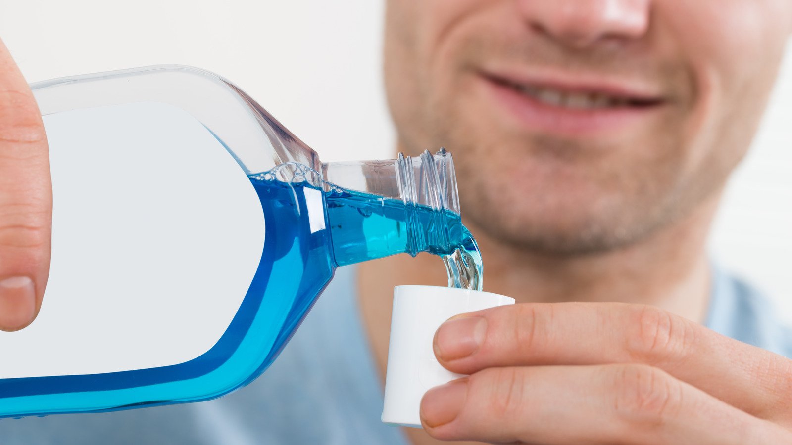 What Happens When You Use Too Much Mouthwash? Flipboard