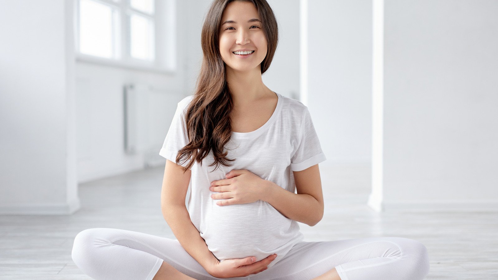 The Best Lower Back Stretches During Pregnancy