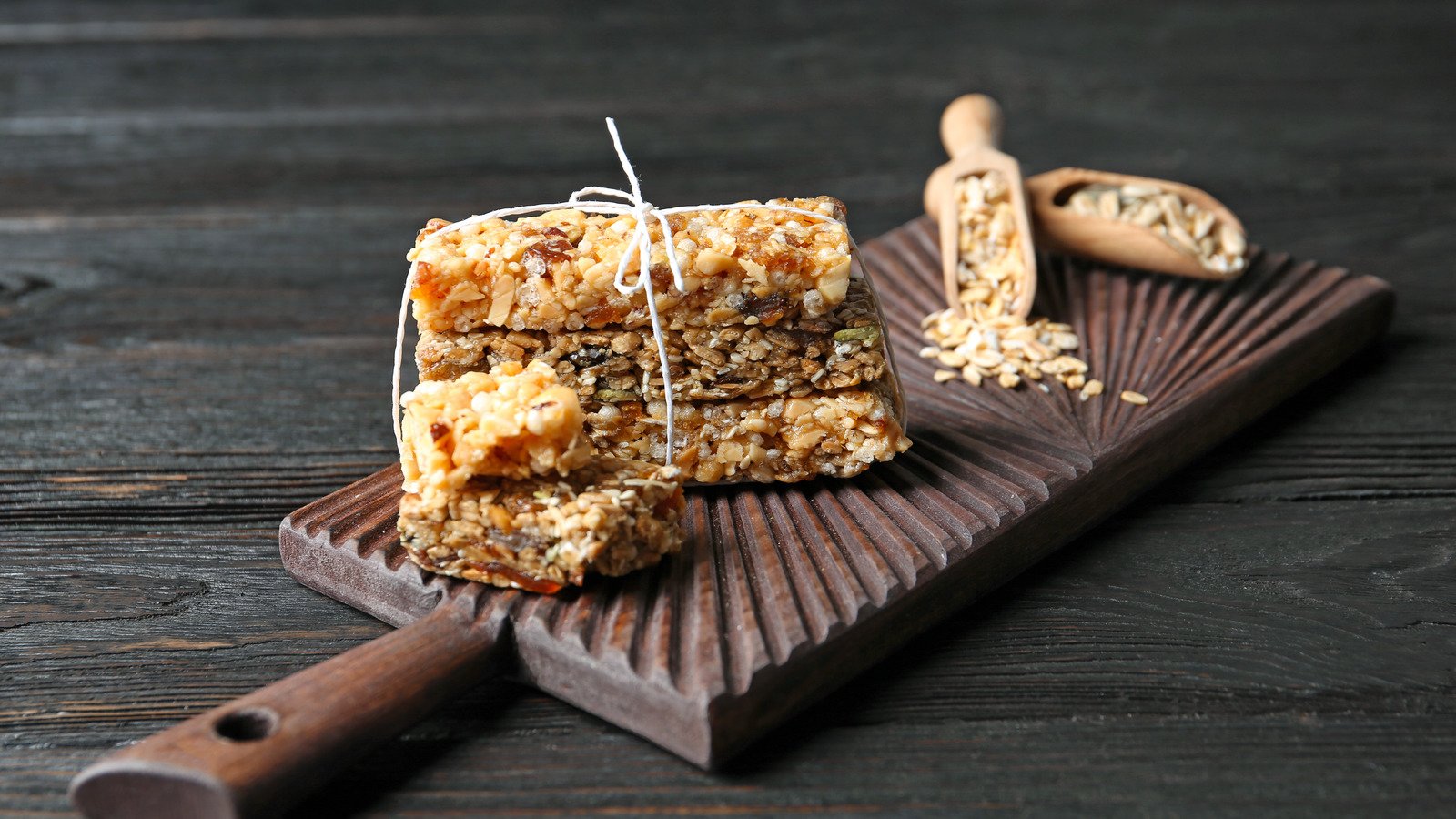 The Truth About Meal Replacement Bars - Health Digest