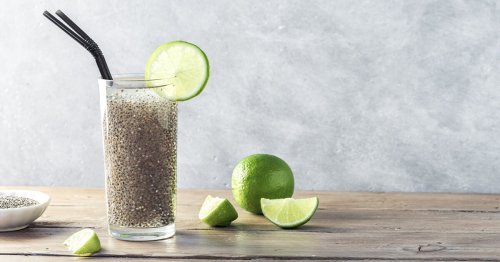 6 Potential Benefits of Chia Seeds in Water