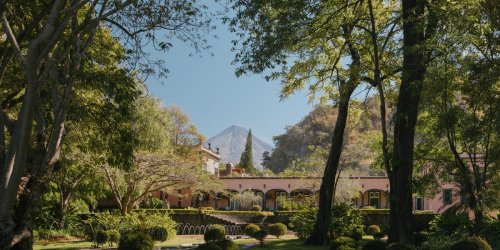 A Curated List of the World's Most Beautiful Gardens