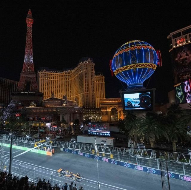 Kicked Out Las Vegas Formula 1 Fans Offered $200 Voucher, No Refunds or Apologies