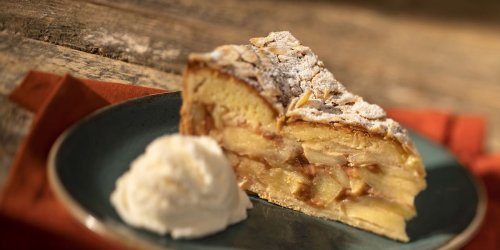 Disney Shared An Apple Pie Recipe From One Of Its Resorts And It Sounds So Comforting