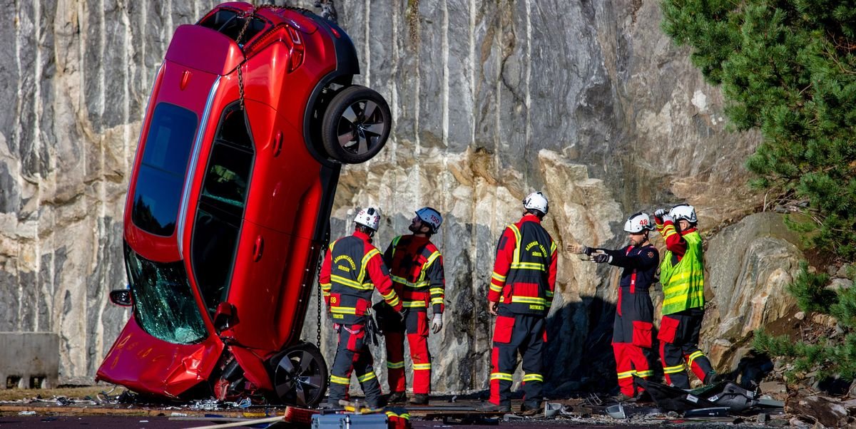 Volvo's 'Most Extreme' Crash Test Involves a 100-Foot Drop from a Crane