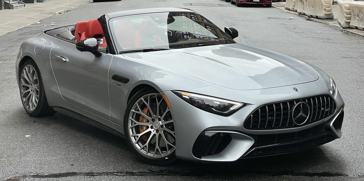 The New Mercedes-AMG SL-Class Review: A Nasty Swipe at the Porsche 911